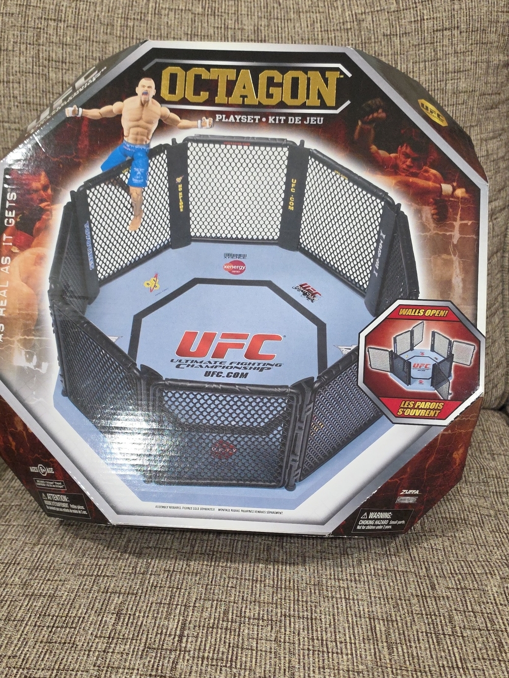 UFC Octagon Playset - Light Blue/Black with Gold Logo